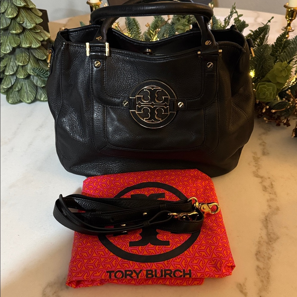 Tory Burch Black Leather Shoulder Bag